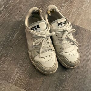 Axel Arigato sneakers